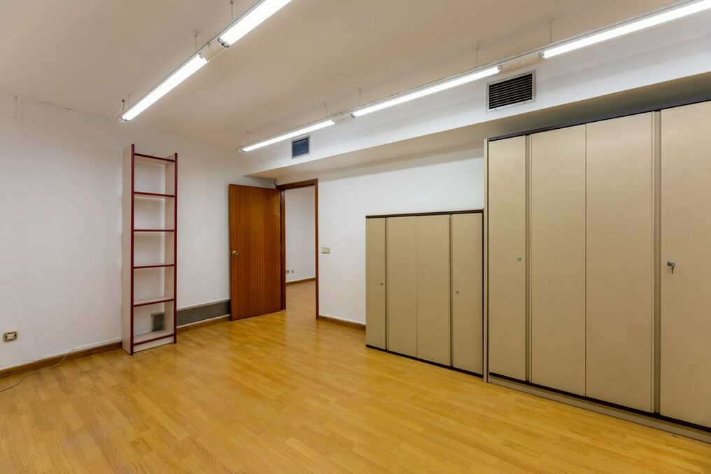Oficina al centre de Girona