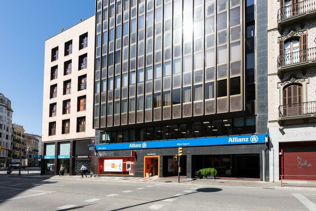 Oficina al centre de Girona