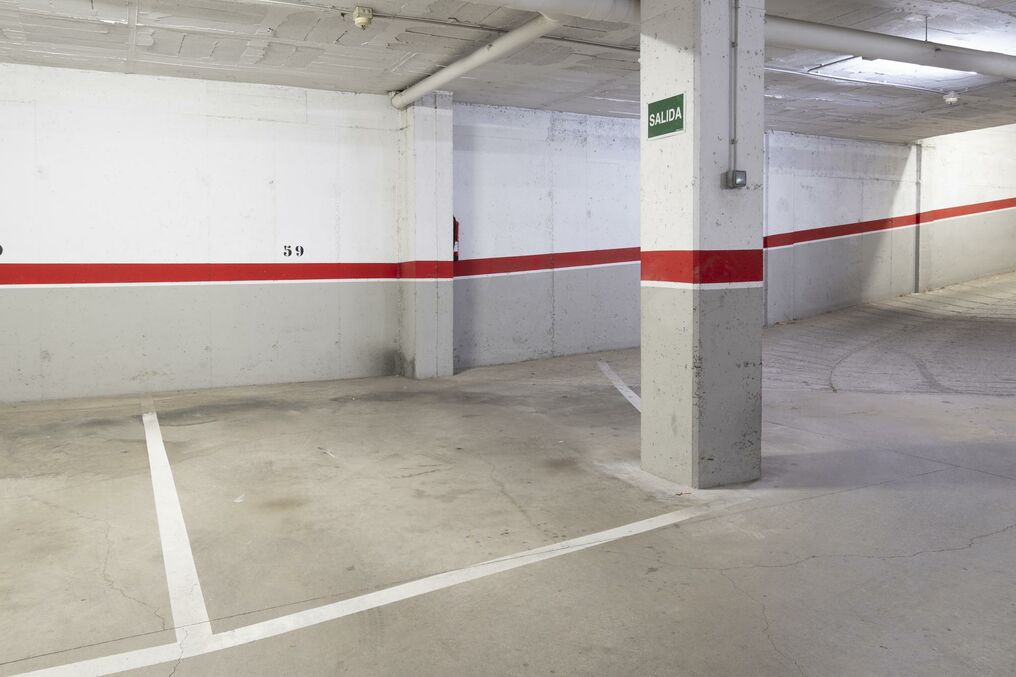 Atico duplex con parking en Sant Narcis